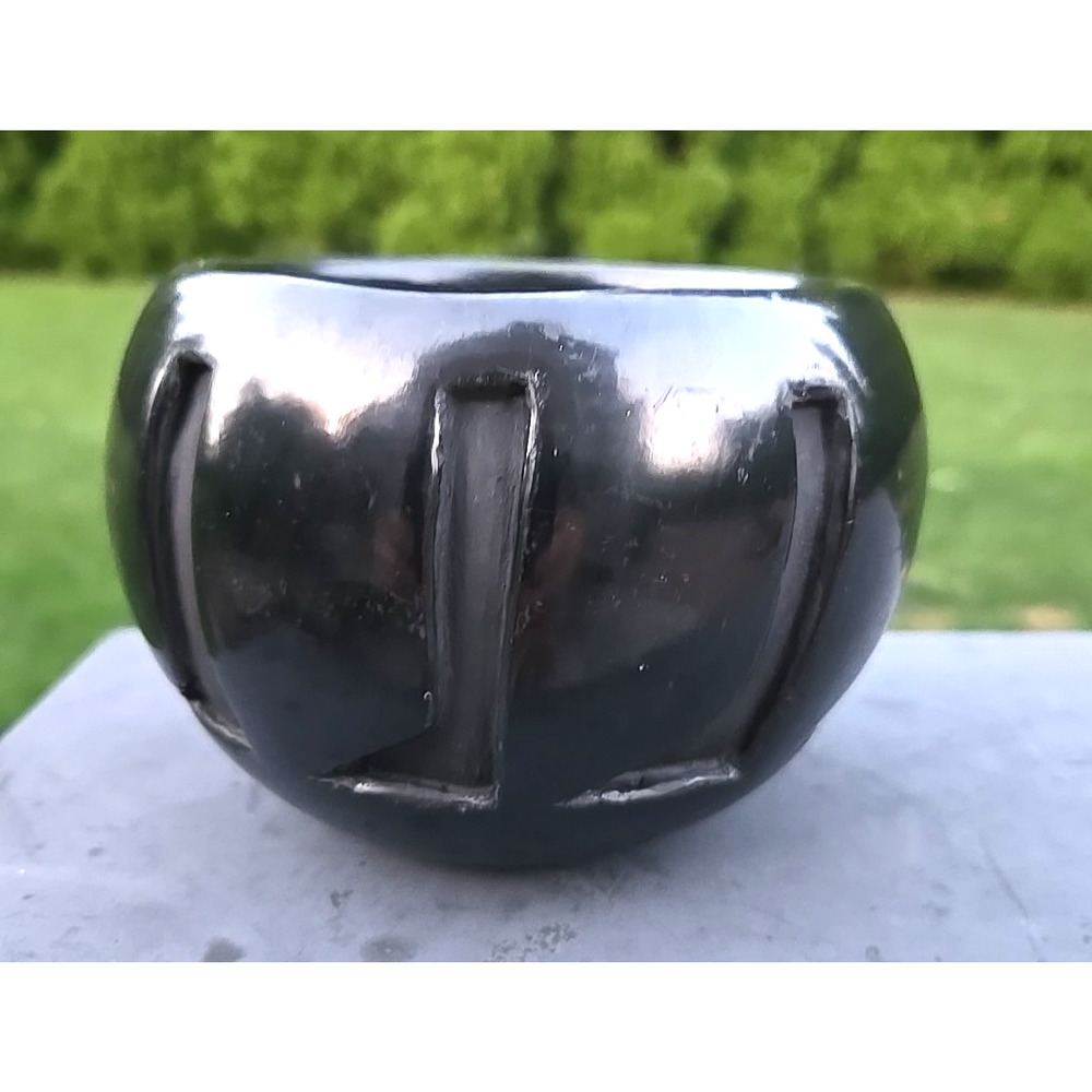 Santa Clara Pottery Blackware 3.5"h x 4-4.5"w Bowl Signed Christina Santa Clara